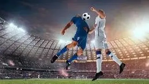 “足坛双星闪耀：队报赞誉杜埃与亚马尔，共领风骚，未来足球界新霸主！”